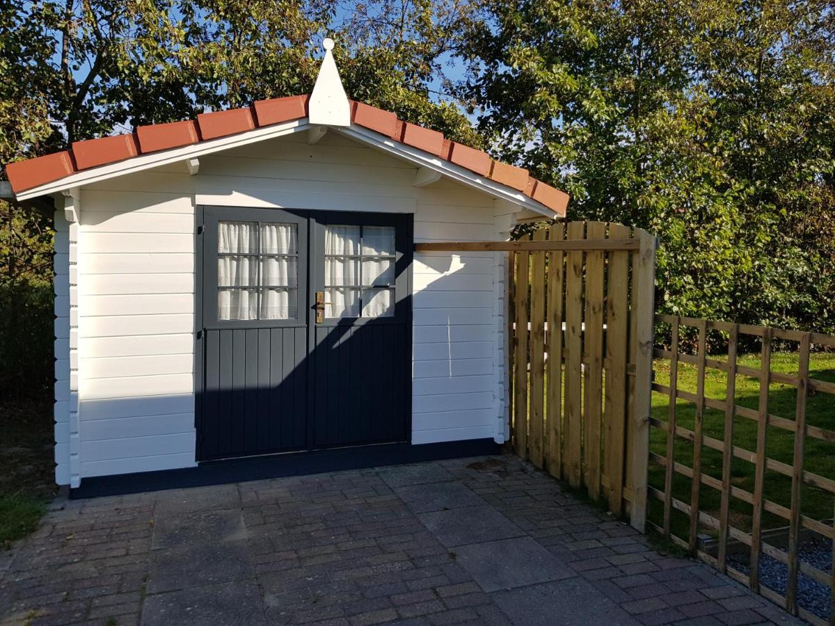 vakantiehuis in zeeland Sint-Annaland Buitenkant foto