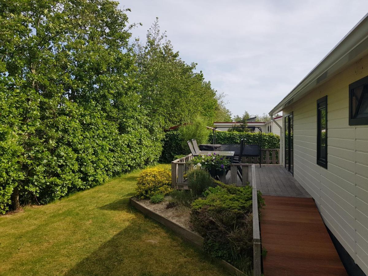 vakantiehuis in zeeland Sint-Annaland Buitenkant foto