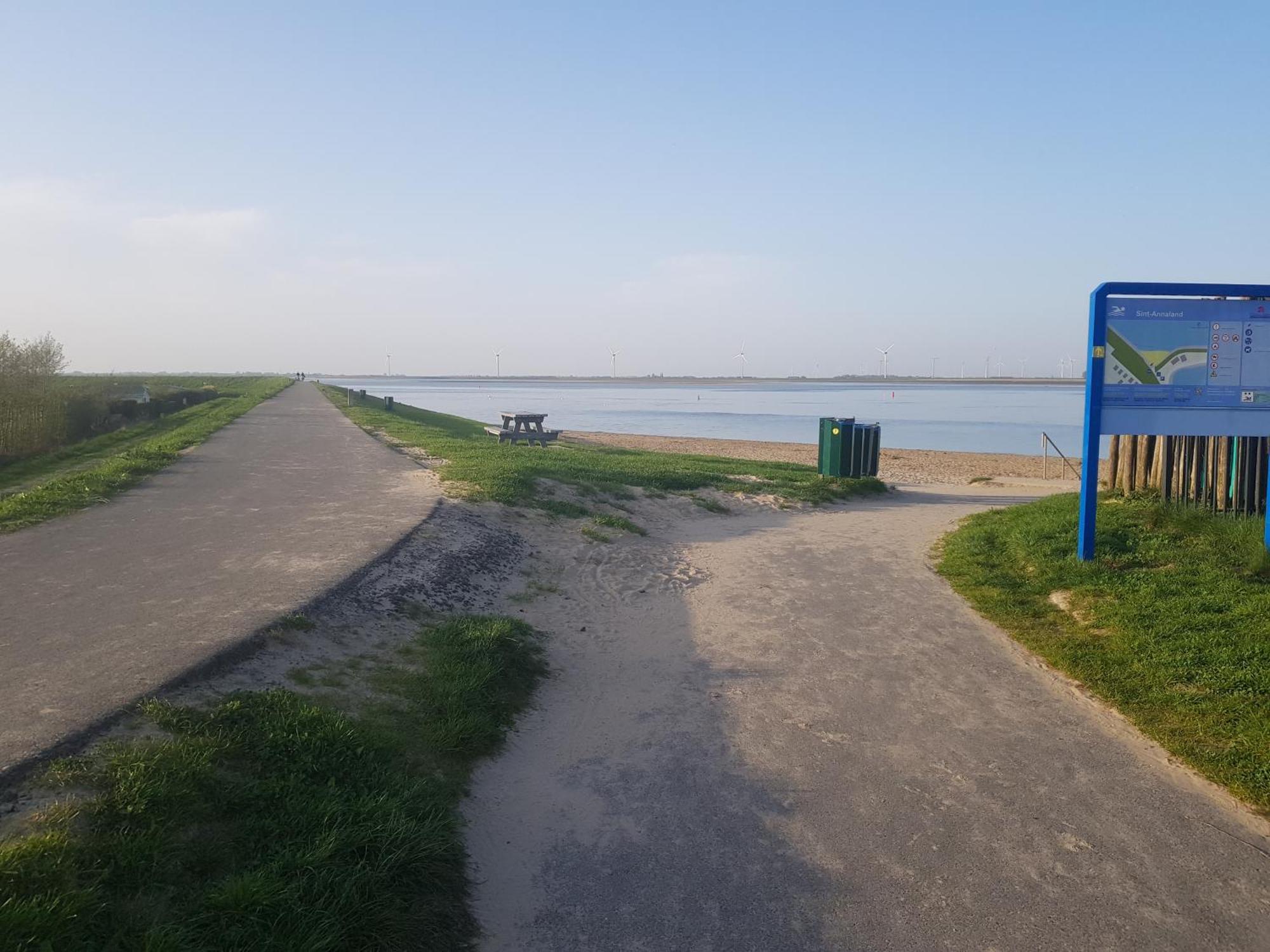 vakantiehuis in zeeland Sint-Annaland Buitenkant foto