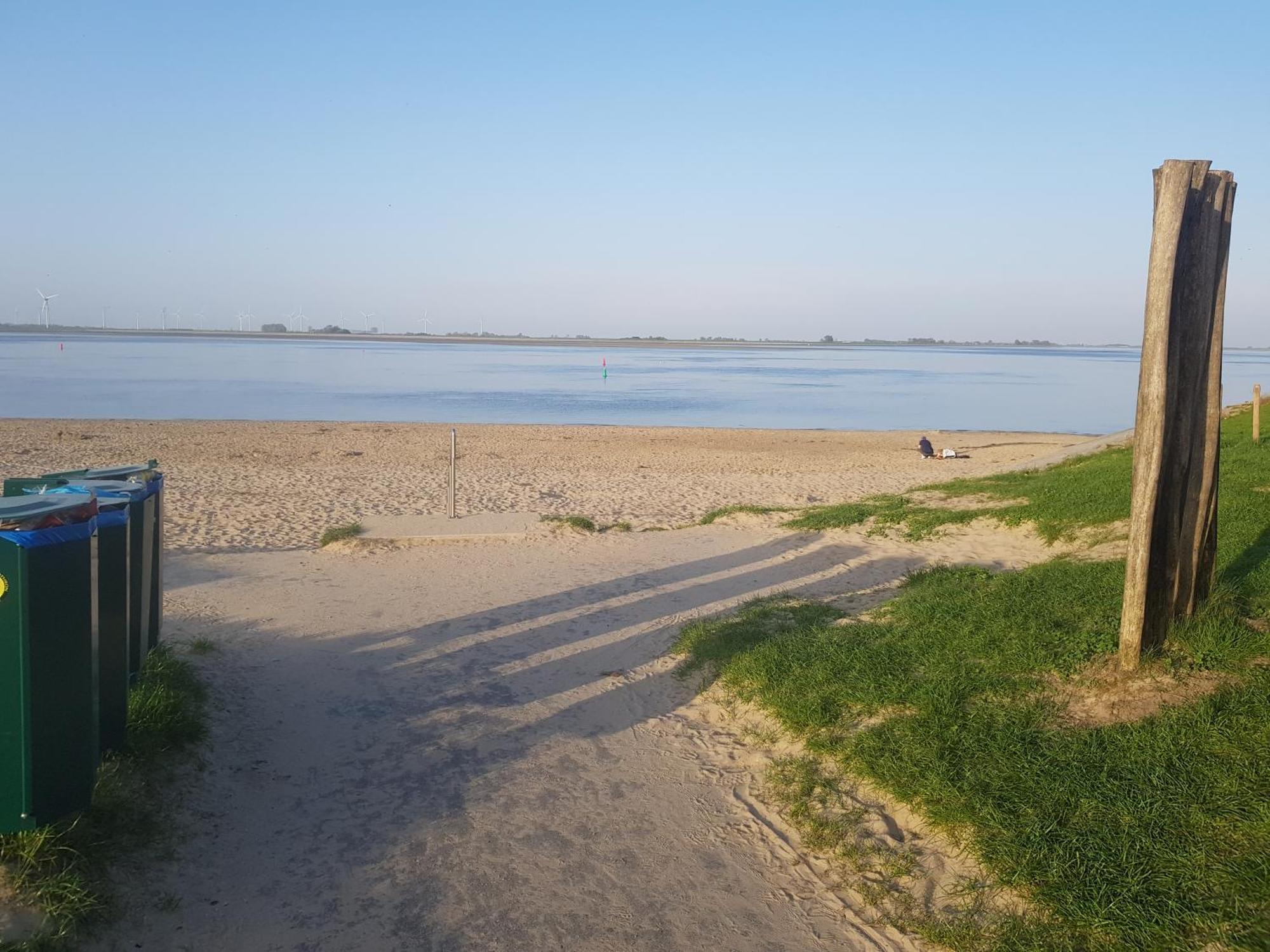 vakantiehuis in zeeland Sint-Annaland Buitenkant foto